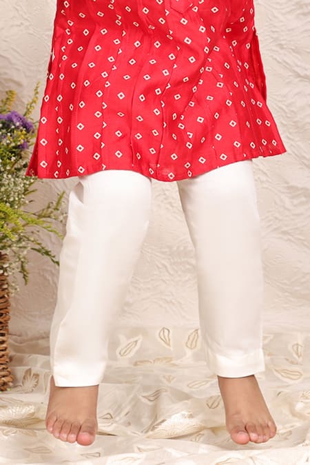 P & S CO Red Chanderi Bandhej Pattern Kurta With Pyjama Online at Aza Fashions P & S CO_Red Chanderi Bandhej Pattern Kurta With Pyjama _Online_at_Aza_Fashions