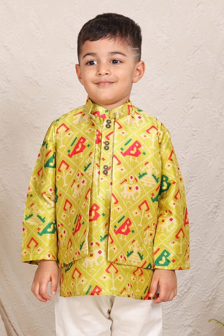 P & S CO Patola Pattern Kurta Set With Bundi 