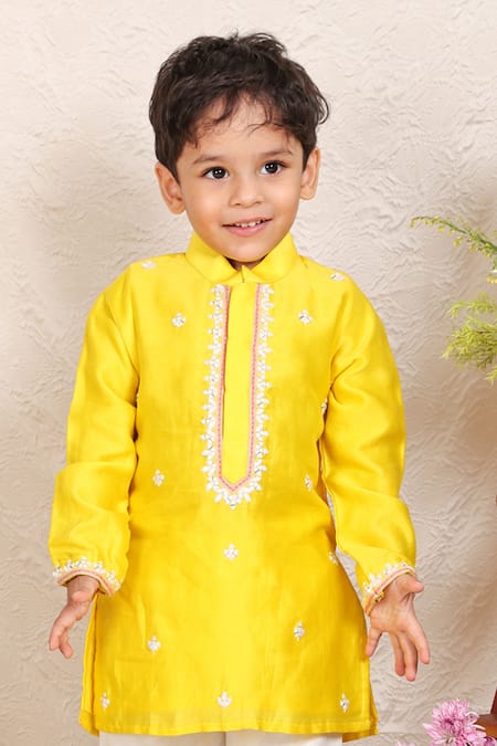 P & S CO Thread Work Kurta Set 