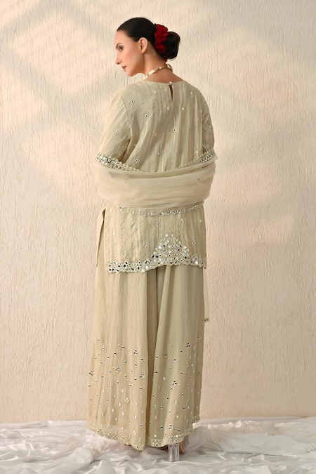 OHH CROW Hand Embroidered Kurta Set 