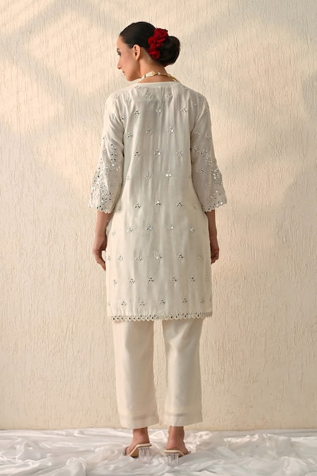 Shop OHH CROW Cream Chanderi Silk Mirrors V-neck Embroidered Kurta Set Online at Aza Fashions Shop_OHH CROW_Cream Chanderi Silk Mirrors V-neck Embroidered Kurta Set _Online_at_Aza_Fashions