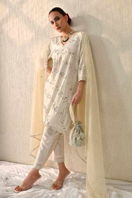 Shop_OHH CROW_Cream Chanderi Silk Mirrors V-neck Embroidered Kurta Set _Online_at_Aza_Fashions