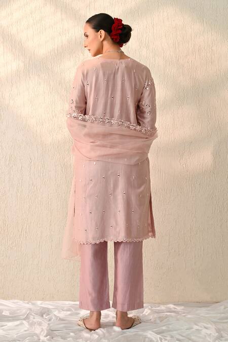 OHH CROW Floral Embroidered Kurta Pant Set 