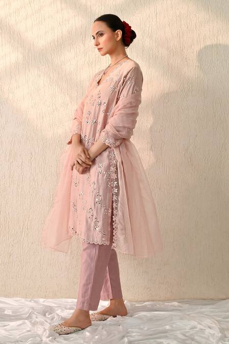 Shop_OHH CROW_Pink Chanderi , Chanderi, Embroidery V-neck Floral Kurta Pant Set _Online_at_Aza_Fashions