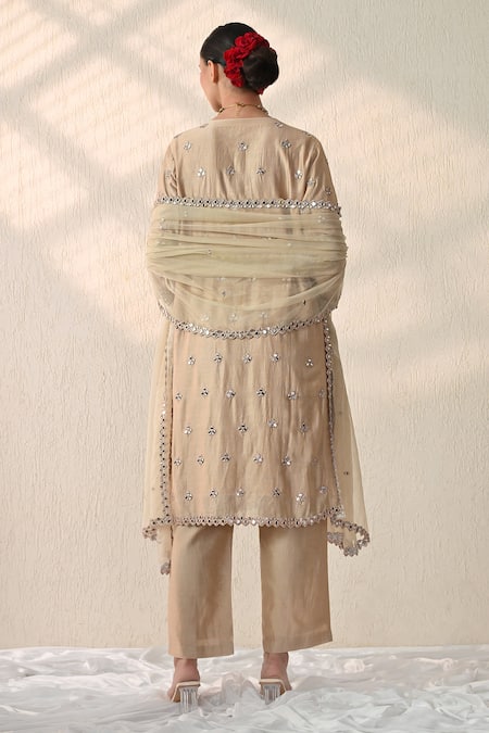 OHH CROW Bloom Embroidered Kurta Pant Set 