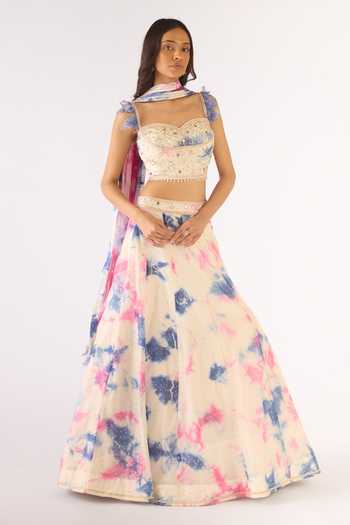 Buy Basanti Kapde aur Koffee Pink Kota Doria Sequins, Mirrors Sweetheart Neck Blue Embroidered Lehenga Set at Aza Fashions Buy_Basanti Kapde aur Koffee_Pink Kota Doria Sequins, Mirrors Sweetheart Neck Blue Embroidered Lehenga Set_at_Aza_Fashions
