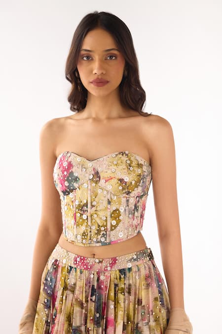 Buy_Basanti - Kapde Aur Koffee_Beige Organza Sequins Sweetheart Neck Embroidered Lehenga Set_Online_at_Aza_Fashions