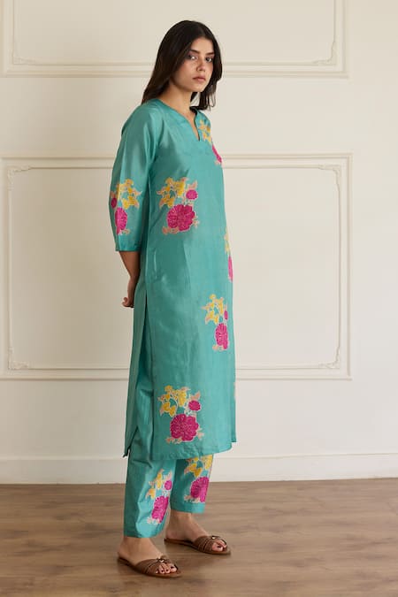 Juanita By Shubhda Aqua Silk Embroidery V-neck Floral Print Kurta With Pant 