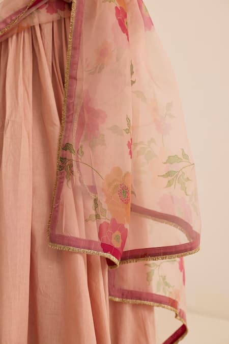 Shop_Juanita By Shubhda_Peach Cotton Embroidery V-neck Salmon Anarkali Set With Floral Pattern Dupatta 