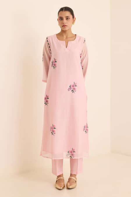 Shop_Juanita By Shubhda_Pink Chanderi Embroidery Split V-neck Rene Floral Pattern Kurta Set _Online_at_Aza_Fashions