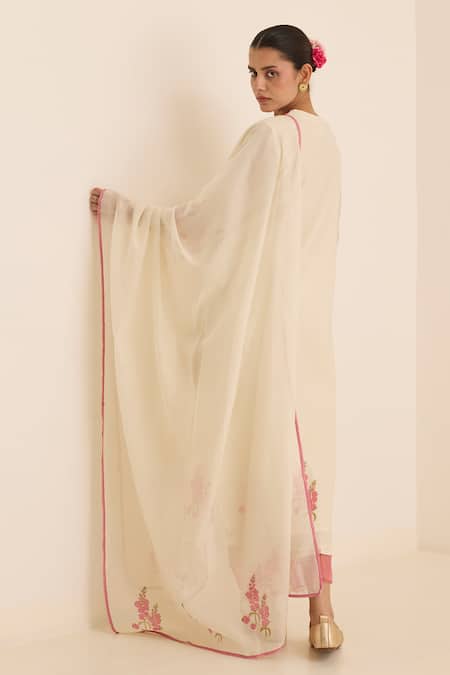 Juanita By Shubhda Ivory Chanderi Embroidery V-neck Ava Floral Print Kurta Pant Set Online at Aza Fashions Juanita By Shubhda_Ivory Chanderi Embroidery V-neck Ava Floral Print Kurta Pant Set _Online_at_Aza_Fashions