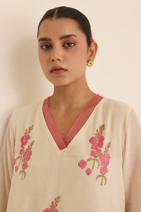 Buy Juanita By Shubhda Ivory Chanderi Embroidery V-neck Ava Floral Print Kurta Pant Set Online at Aza Fashions Buy_Juanita By Shubhda_Ivory Chanderi Embroidery V-neck Ava Floral Print Kurta Pant Set _Online_at_Aza_Fashions