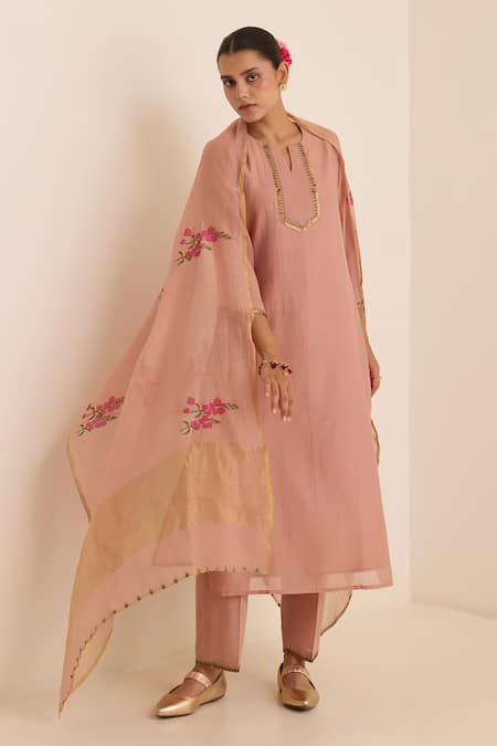Juanita By Shubhda Pink Chanderi Embroidery Split V-neck Ivy Peach Kurta Set