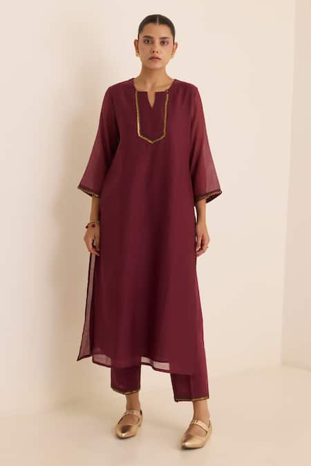 Buy_Juanita By Shubhda_Maroon Chanderi Embroidery Round Neck Ivy Kurta Pant Set _Online_at_Aza_Fashions
