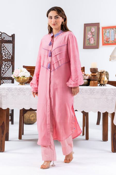 Buy_Leela By A_Pink Muslin Tassels, Embroidery Round Neck Placement Kurta With Pant _Online_at_Aza_Fashions