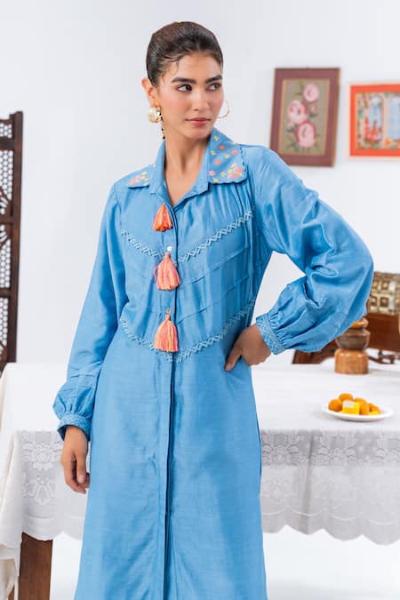 Buy_Leela By A_Blue Muslin Tassels, Embroidery Collared Work Kurta With Pant _Online_at_Aza_Fashions