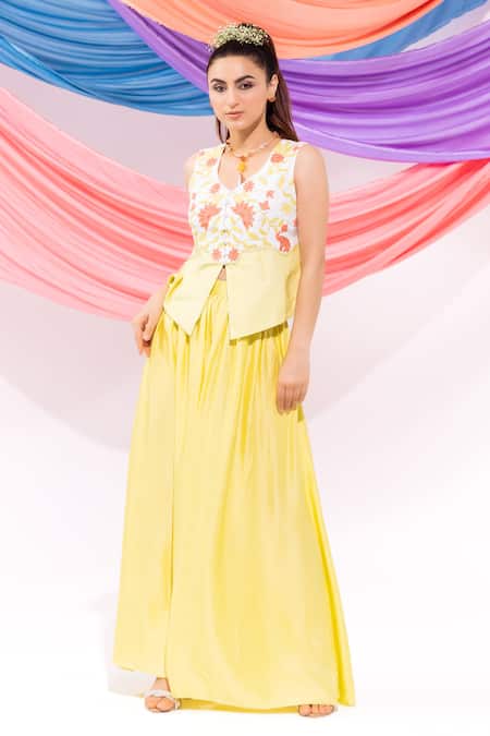 Leela By A_Lime Muslin, Linen, Satin Embroidery V-neck Waistcoat With Skirt _at_Aza_Fashions