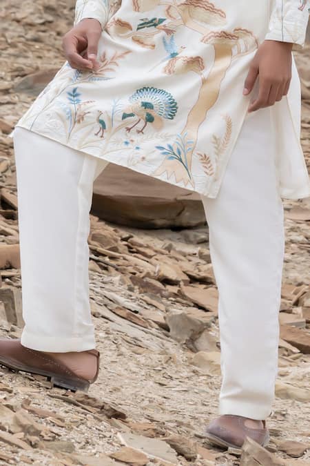 Buy Amit Arora Off White Polyester Embroidery Kurta With Pant Online at Aza Fashions Buy_Amit Arora_Off White Polyester Embroidery Kurta With Pant _Online_at_Aza_Fashions