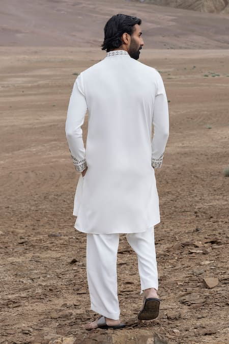 Amit Arora Placement Embroidered Kurta With Pant 