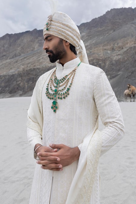 Amit Arora Hand Embroidered Sherwani Set With Stole 