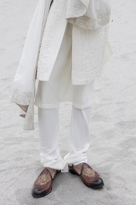 Amit Arora_Cream Silk, Organza, Twill, Modal Embroidery Hand Sherwani Set With Stole _Online_at_Aza_Fashions