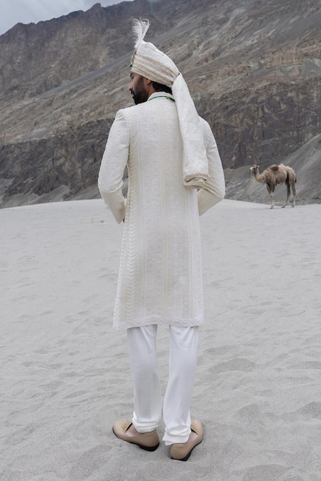 Amit Arora Hand Embroidered Sherwani Set With Stole 