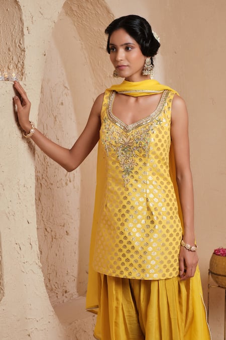 Muditaa By Urmila_Mustard Chanderi, Silk, Organza Embroidery, Metallic Hiranya Woven Kurta Set _Online_at_Aza_Fashions