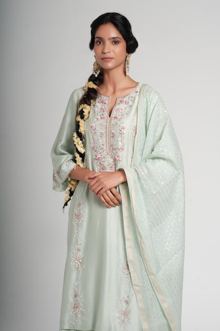 Shop_Muditaa By Urmila_Green Chanderi Silk Embroidery, Sequins Split V-neck Tarini Kurta Set _Online_at_Aza_Fashions