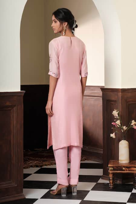 Muditaa By Urmila Meera Embroidered Kurta & Pant Set 