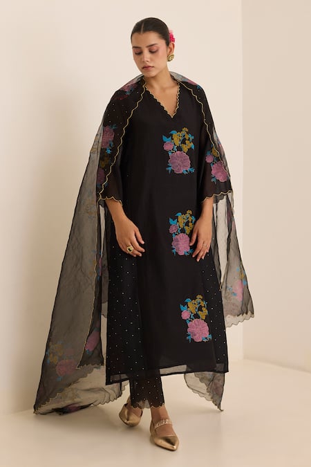 Juanita By Shubhda Black Chanderi Mirrors V-neck Midnight Mukaish Work Kurta Pant Set 