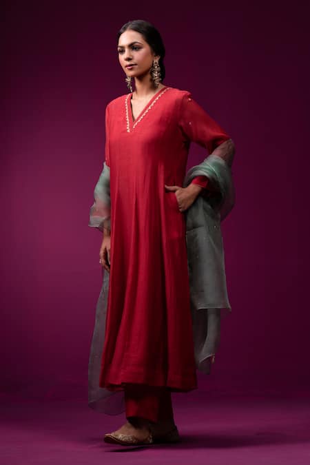 Buy Trendy Tokari Red Silk, Chanderi Embroidery Split V-neck Kurta Set Online at Aza Fashions Buy_Trendy Tokari_Red Silk, Chanderi Embroidery Split V-neck Kurta Set _Online_at_Aza_Fashions