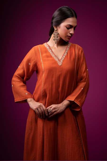 Trendy Tokari_Orange Silk, Chanderi Embroidery V-neck Kurta Set _at_Aza_Fashions