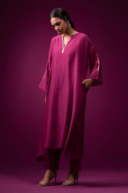 Buy Trendy Tokari Wine Silk, Chanderi Embroidery V-neck Kurta With Pant Online at Aza Fashions Buy_Trendy Tokari_Wine Silk, Chanderi Embroidery V-neck Kurta With Pant _Online_at_Aza_Fashions