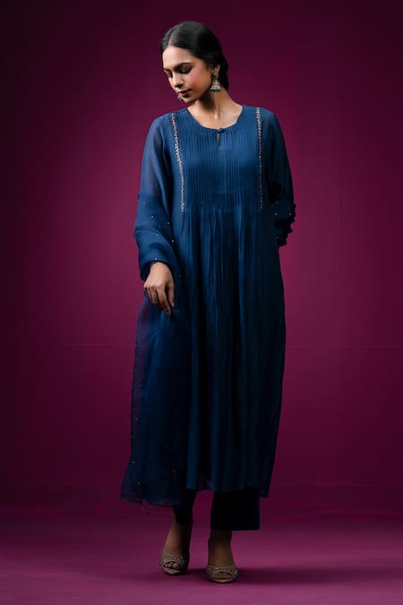 Buy_Trendy Tokari_Navy Silk, Chanderi Embroidery Round , Keyhole Kurta Set 