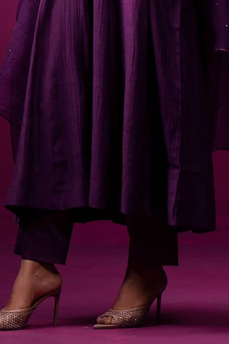 Buy_Trendy Tokari_Purple Silk, Chanderi Embroidery V-neck Kurta Set _Online_at_Aza_Fashions