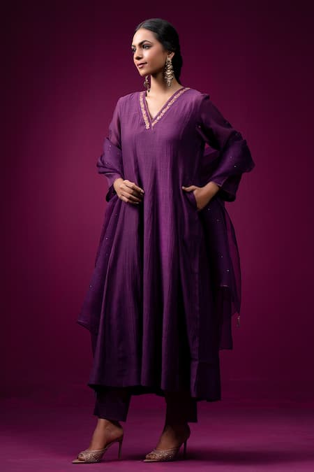 Shop_Trendy Tokari_Purple Silk, Chanderi Embroidery V-neck Kurta Set _Online_at_Aza_Fashions