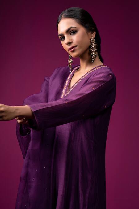 Buy_Trendy Tokari_Purple Silk, Chanderi Embroidery V-neck Kurta Set 