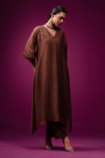 Buy_Trendy Tokari_Brown Silk, Chanderi Embroidery V-neck Kurta Set _Online_at_Aza_Fashions