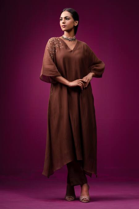 Buy_Trendy Tokari_Brown Silk, Chanderi Embroidery V-neck Kurta Set 