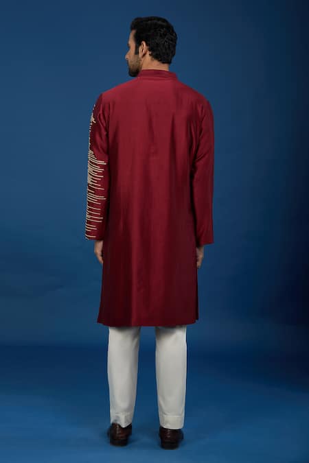 Countrymade Abstract Embroidered Kurta Set 