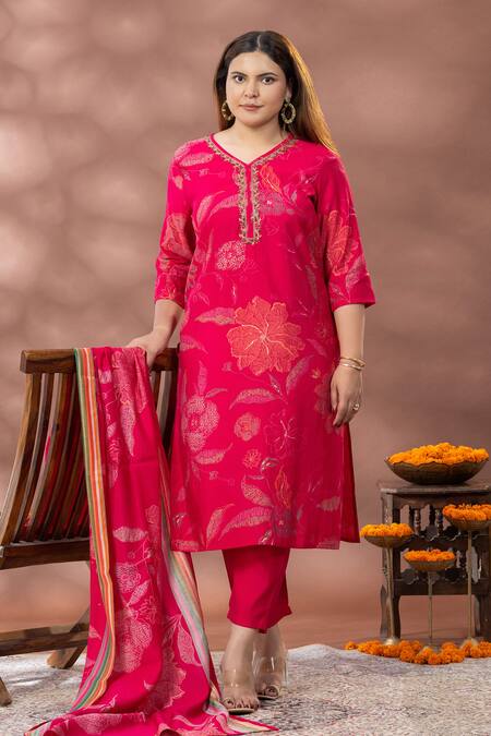 Buy_Mamicha_Pink Cotton Embroidery Round Neck Floral Print Kurta Set_Online_at_Aza_Fashions