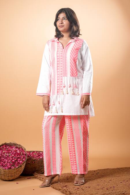 Mamicha_White Cotton Tassels Collared Kurta And Pant Set_at_Aza_Fashions