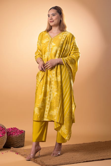 Shop Mamicha Yellow Cotton V-neck Fleur Print Kurta Pant Set Online at Aza Fashions Shop_Mamicha_Yellow Cotton V-neck Fleur Print Kurta Pant Set_Online_at_Aza_Fashions