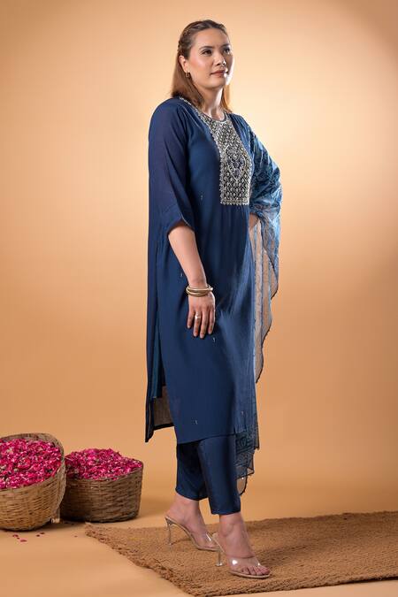 Buy_Mamicha_Blue Cotton Beads, Embroidery Round Neck Navy Kurta Pant Set