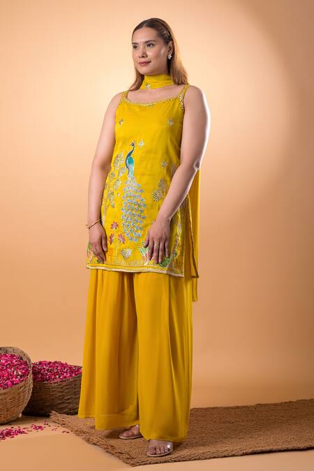 Buy_Mamicha_Yellow Cotton Embroidery Round Neck Kurta Set