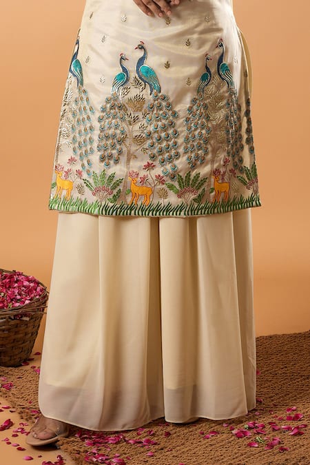 Buy_Mamicha_Ivory Cotton Embroidery Round Neck Kurta Pant Set_Online_at_Aza_Fashions