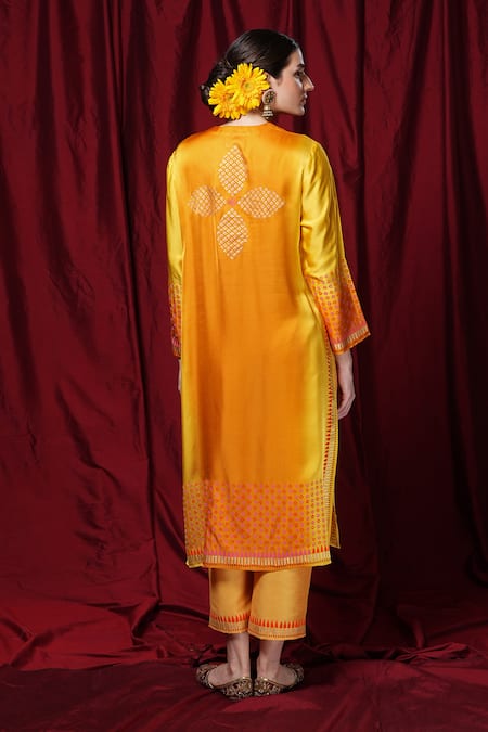 Shop Krishna Mehta Orange Round Neck Placement Printed Tunic at Aza Fashions Shop_Krishna Mehta_Orange Round Neck Placement Printed Tunic _at_Aza_Fashions