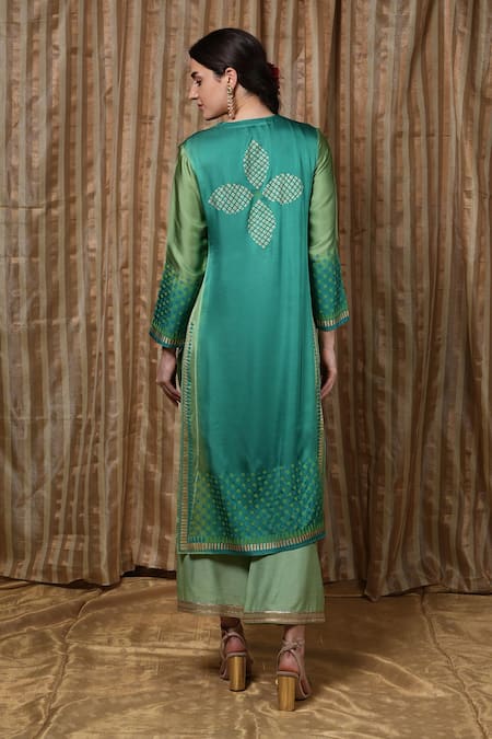Shop Krishna Mehta Green Embroidery Collared Block Print Tunic at Aza Fashions Shop_Krishna Mehta_Green Embroidery Collared Block Print Tunic _at_Aza_Fashions