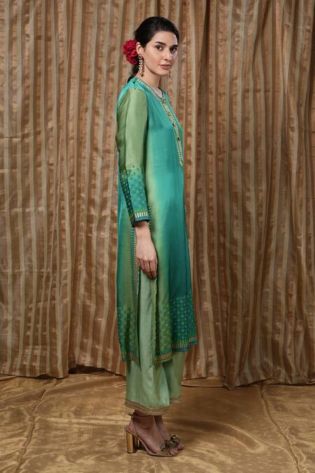 Krishna Mehta Green Embroidery Collared Block Print Tunic at Aza Fashions Krishna Mehta_Green Embroidery Collared Block Print Tunic _at_Aza_Fashions