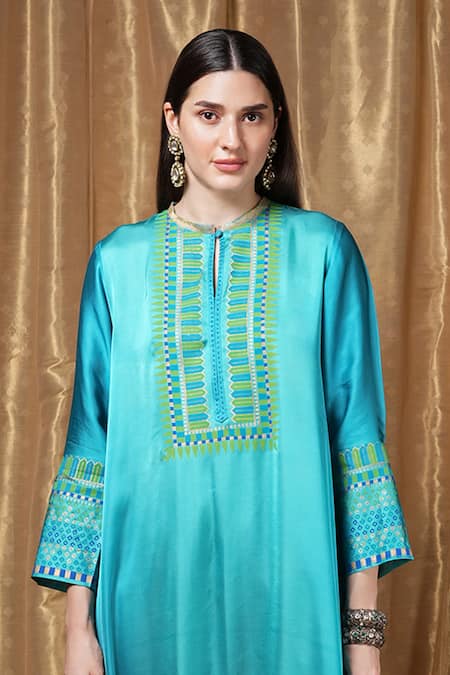 Buy Krishna Mehta Blue Modal Embroidery Round Neck Geometric Print Tunic Online at Aza Fashions Buy_Krishna Mehta_Blue Modal Embroidery Round Neck Geometric Print Tunic _Online_at_Aza_Fashions